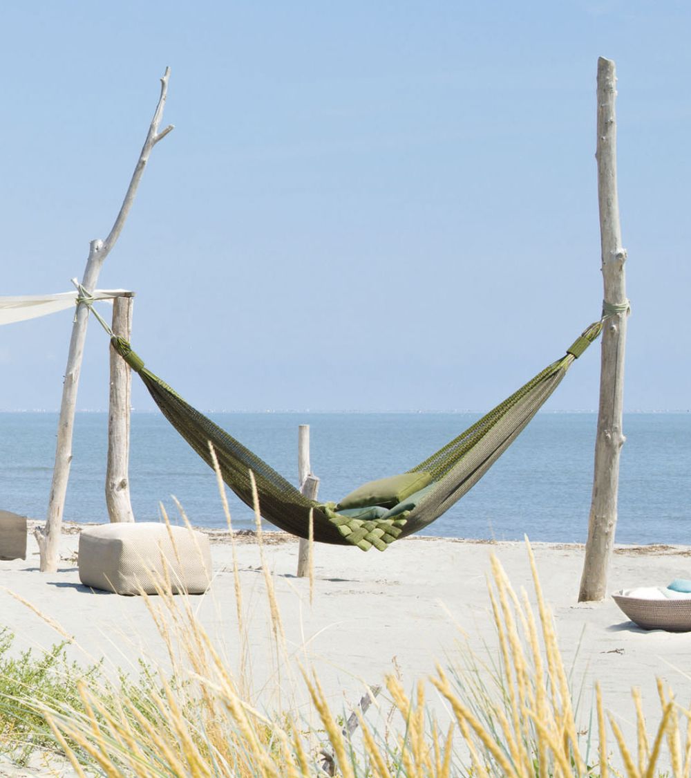Farniente_Suspended_Seat_Outdoor_Paola_Lenti