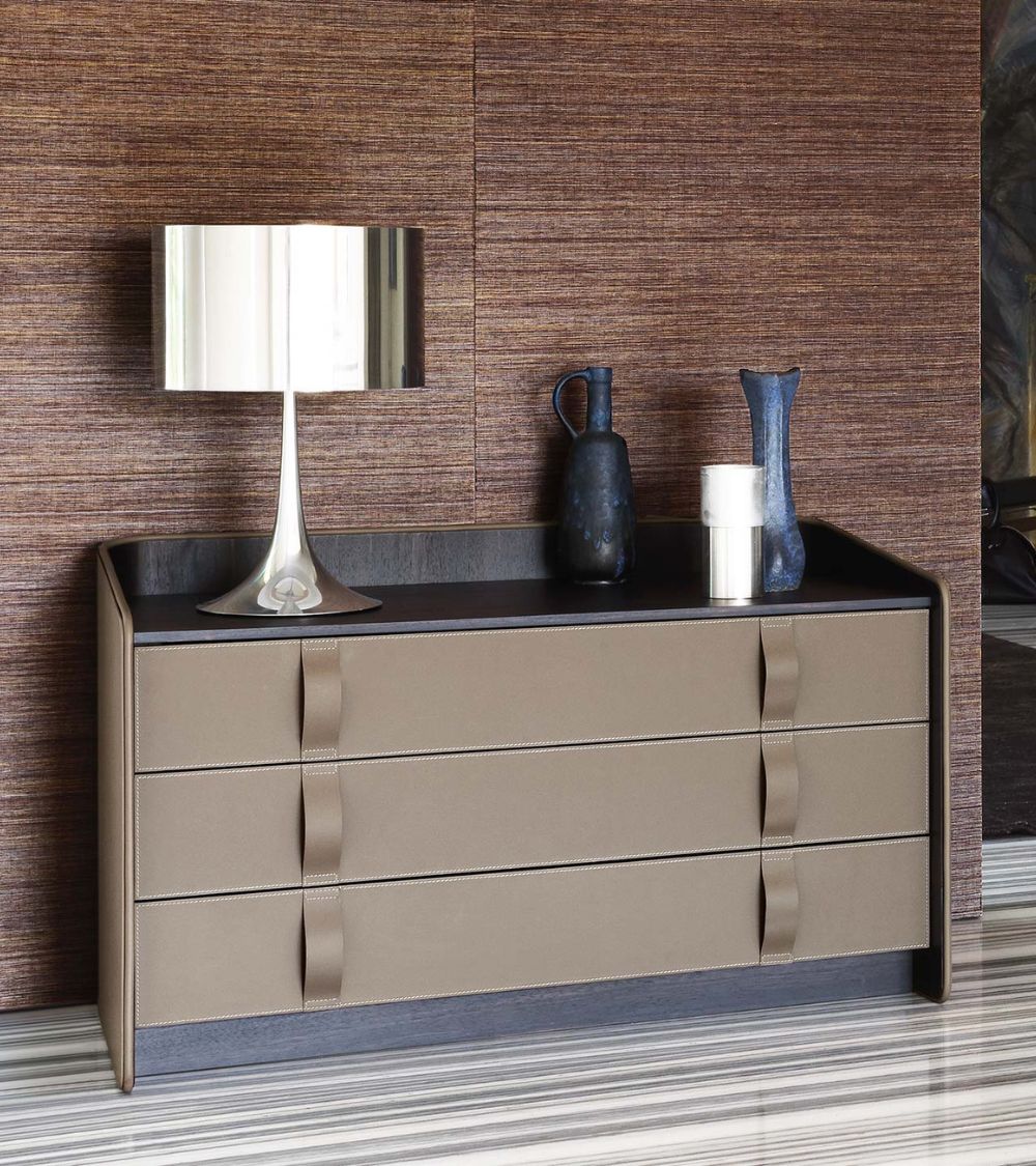 Gentleman_Chest_Of_Drawer_Flou
